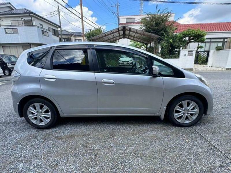 FIT HYBRID