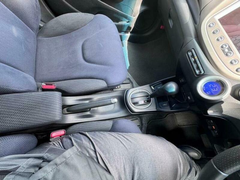 FIT HYBRID