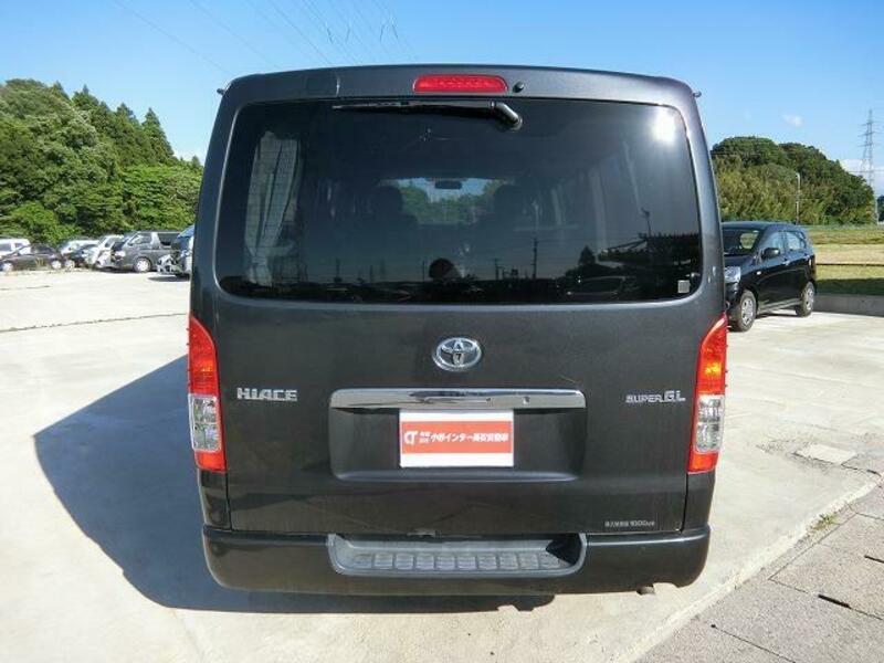 HIACE VAN