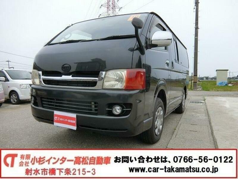 TOYOTA HIACE VAN