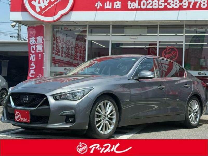 NISSAN SKYLINE