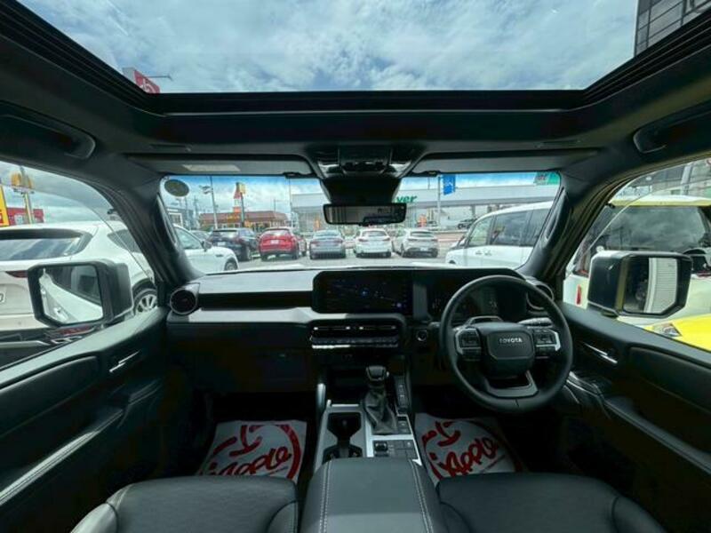 LAND CRUISER 250