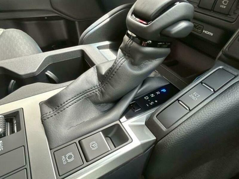 LAND CRUISER 250