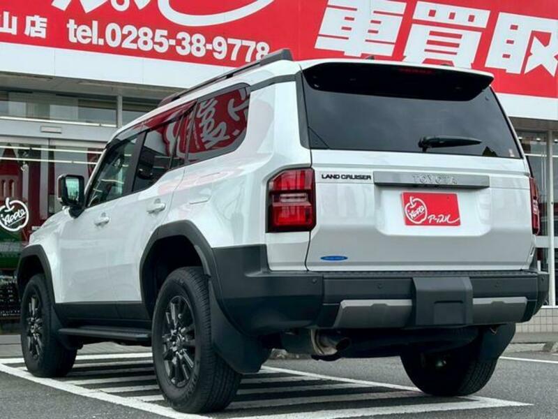 LAND CRUISER 250