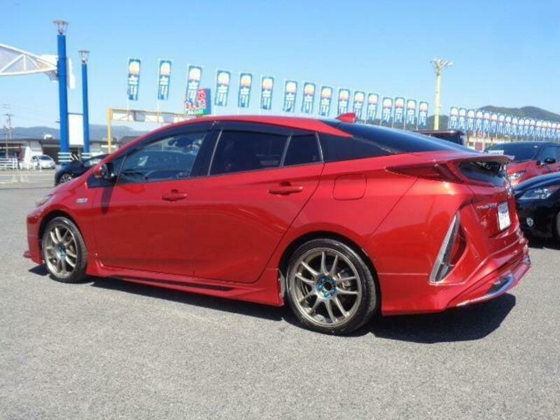 PRIUS PHV