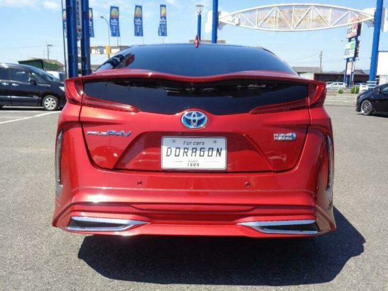 PRIUS PHV
