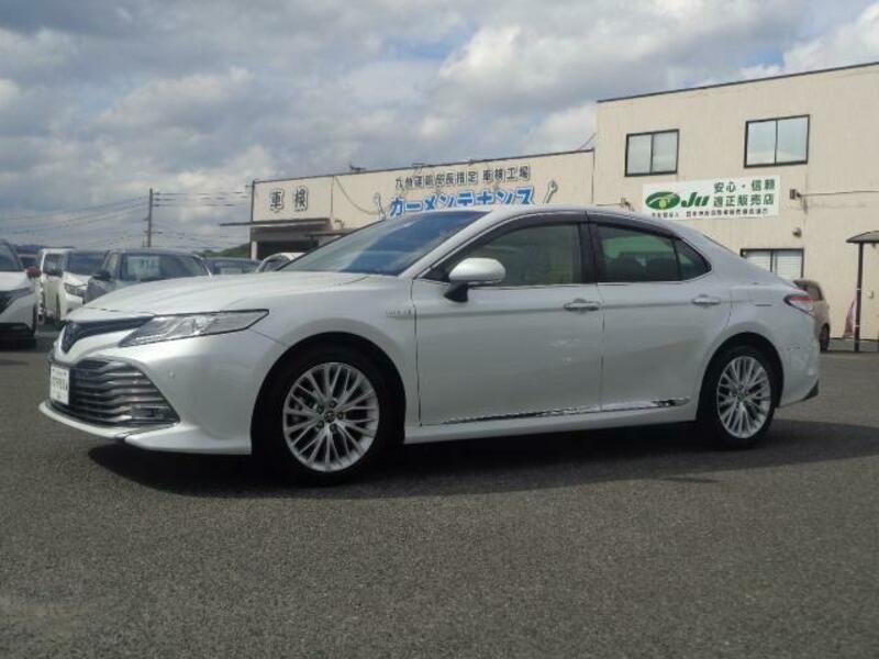 TOYOTA CAMRY