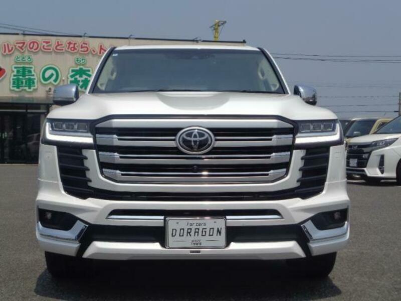 LAND CRUISER