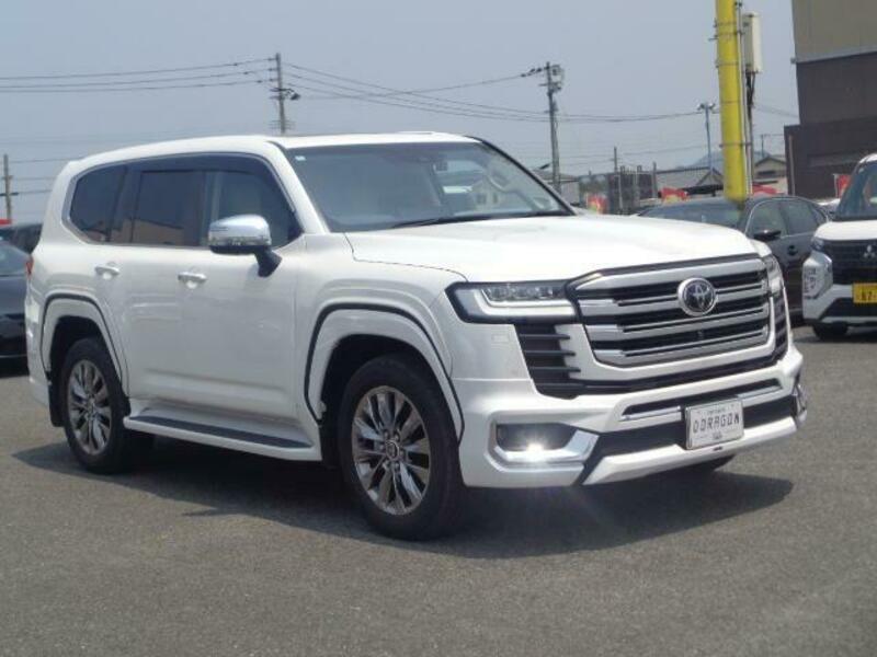 LAND CRUISER