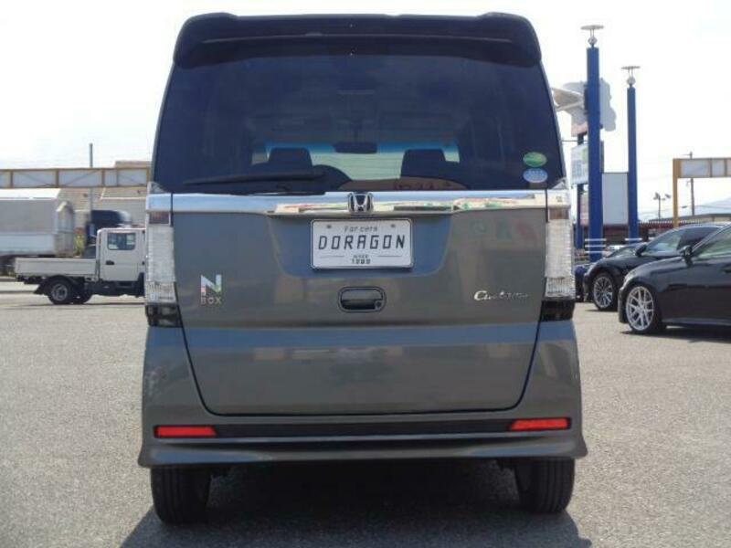 N BOX CUSTOM