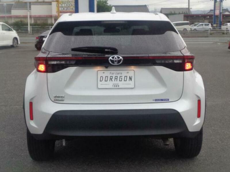 YARIS CROSS