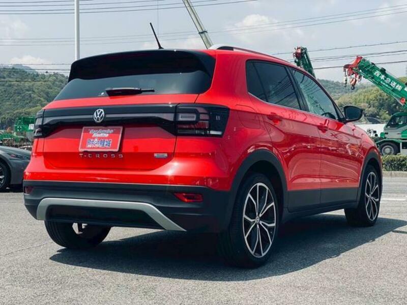 T CROSS