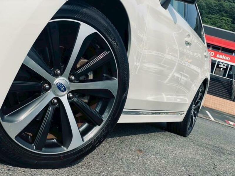 LEGACY B4