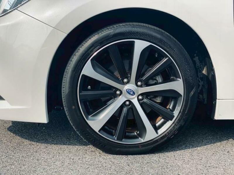 LEGACY B4