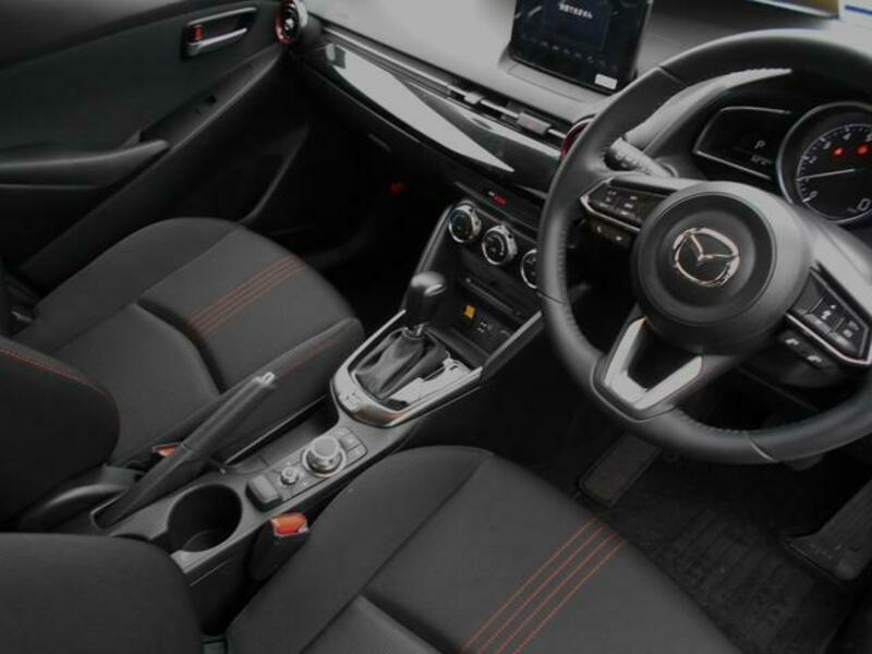 MAZDA2