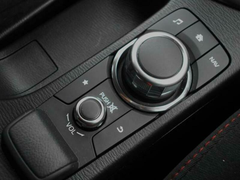 MAZDA2