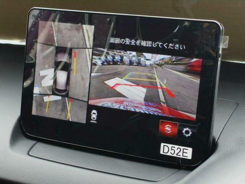 MAZDA2