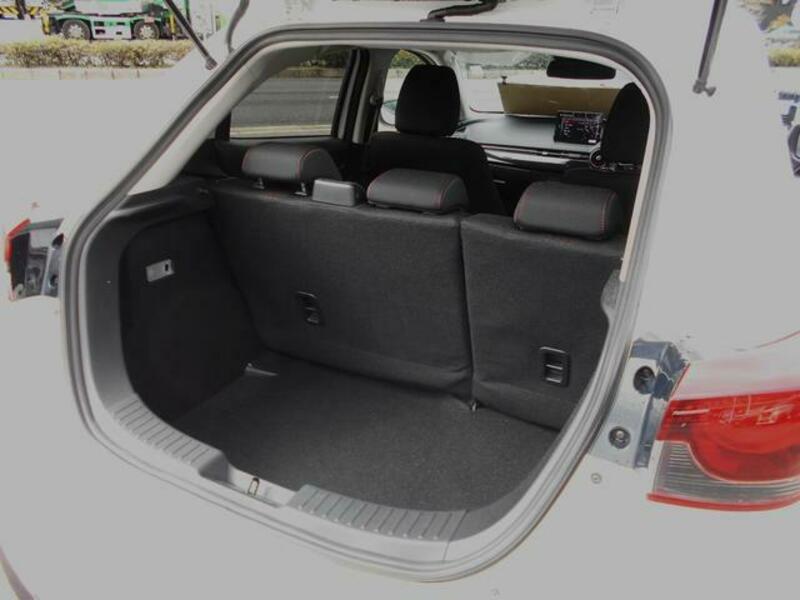 MAZDA2