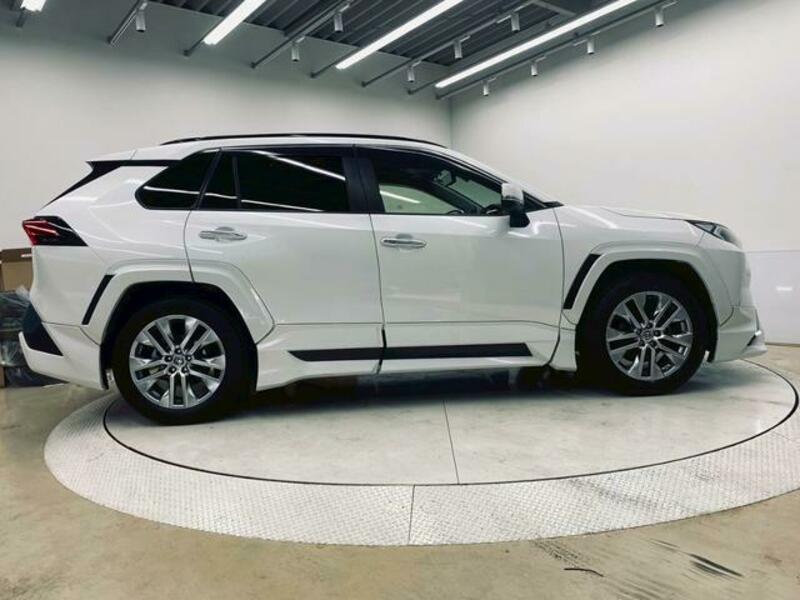 RAV4