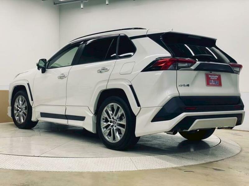 RAV4