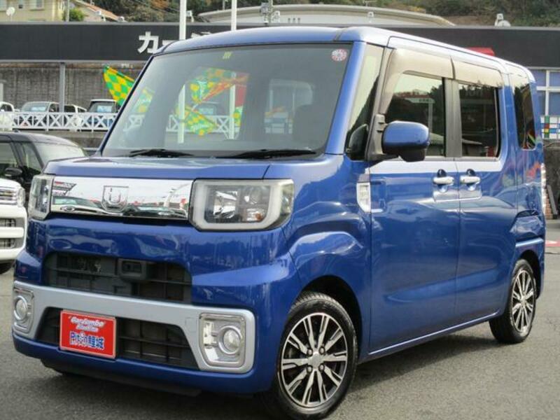 DAIHATSU WAKE