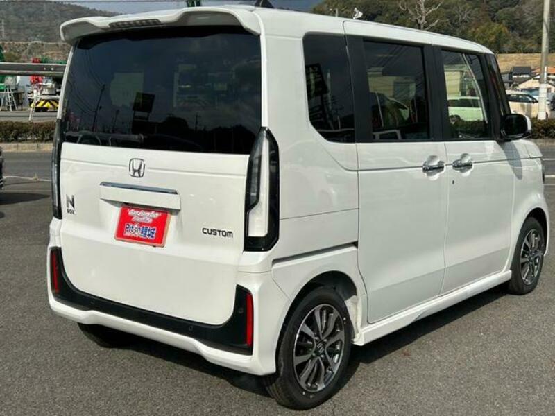 N BOX CUSTOM