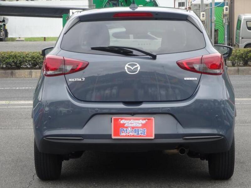 MAZDA2