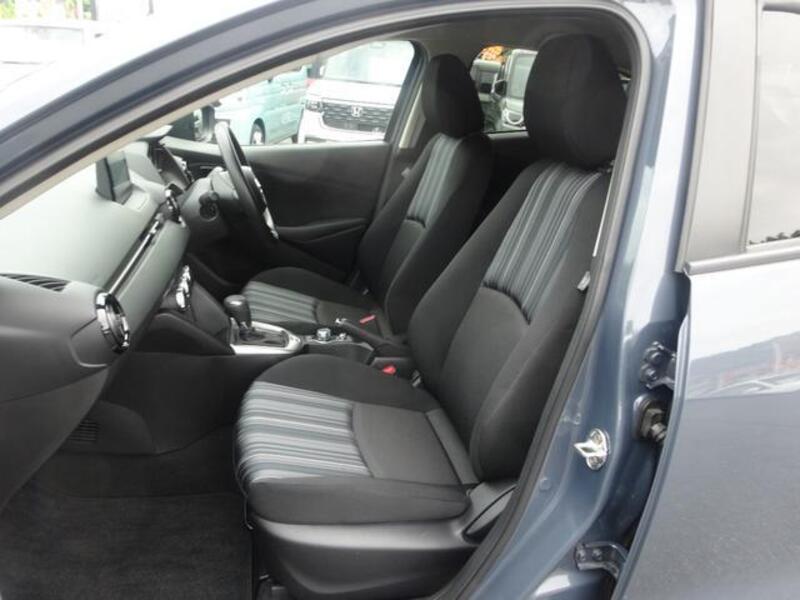 MAZDA2
