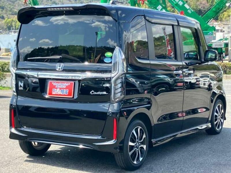 N BOX CUSTOM