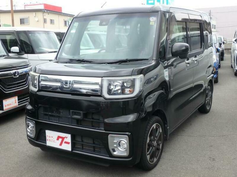 DAIHATSU WAKE