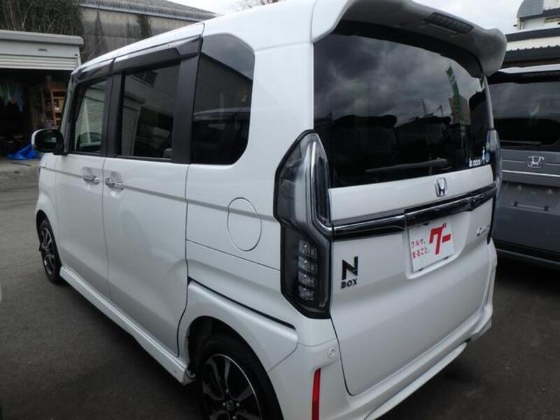 N BOX CUSTOM