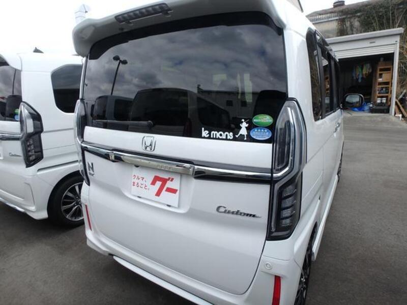 N BOX CUSTOM
