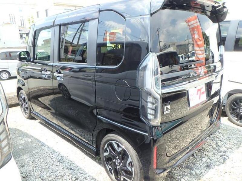 N BOX CUSTOM