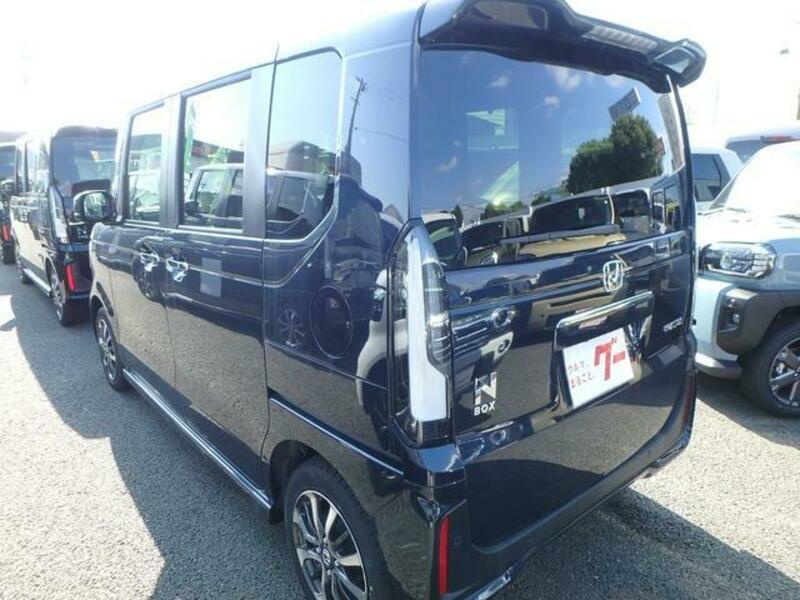 N BOX CUSTOM