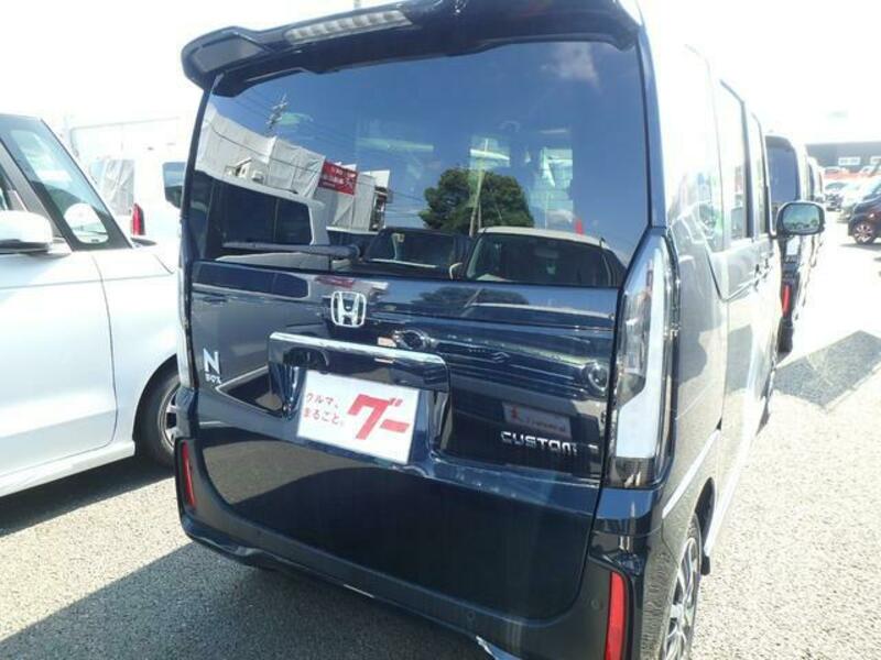 N BOX CUSTOM