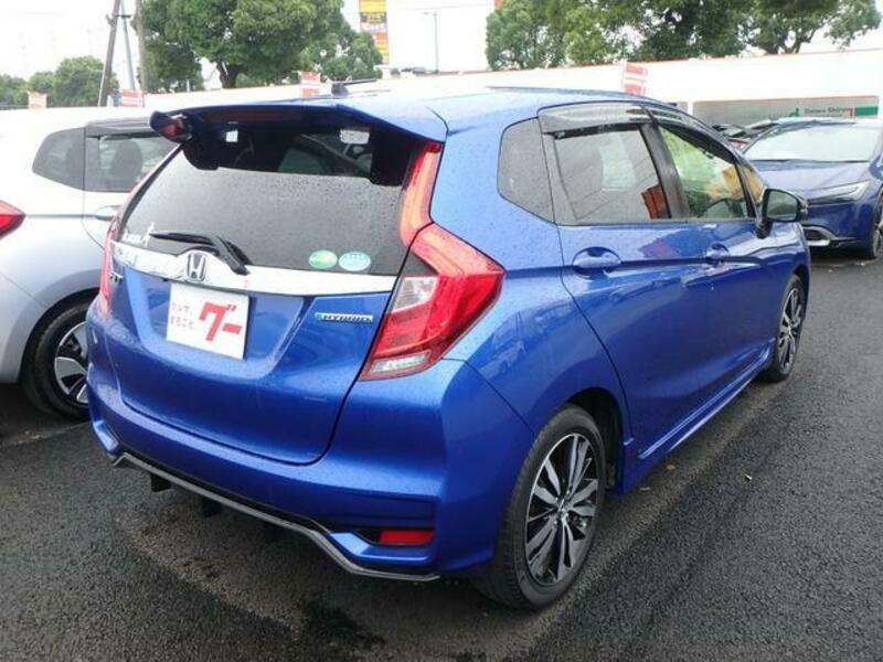 FIT HYBRID