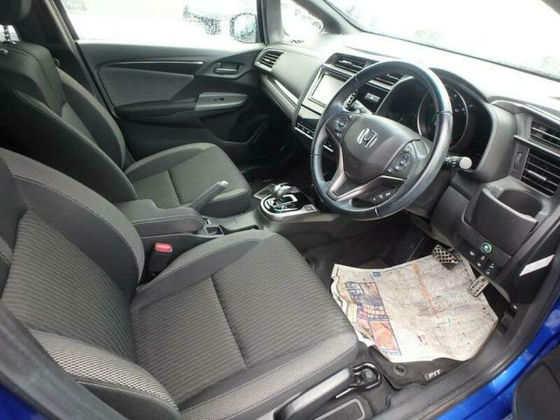FIT HYBRID