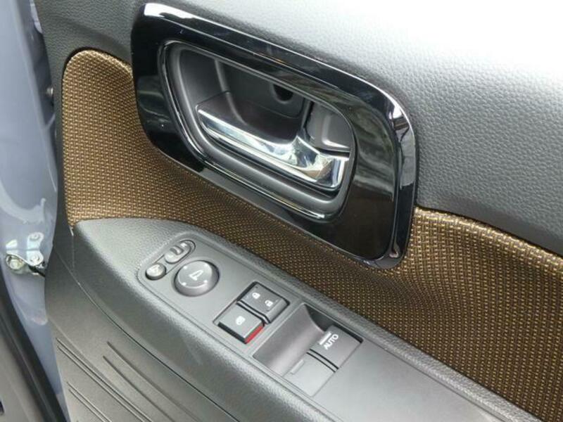 N-VAN
