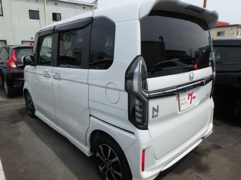 N BOX CUSTOM