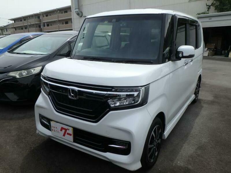 HONDA N BOX CUSTOM