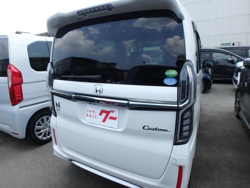 N BOX CUSTOM