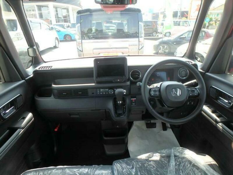 N BOX CUSTOM