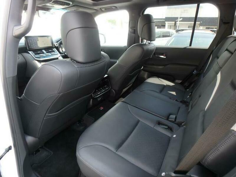LAND CRUISER