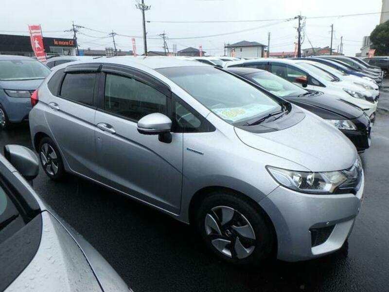 FIT HYBRID
