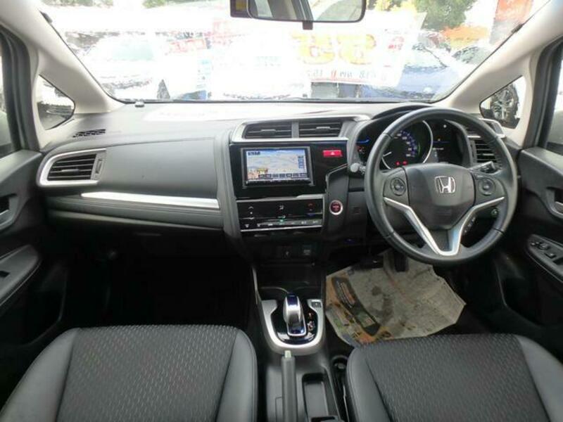 FIT HYBRID