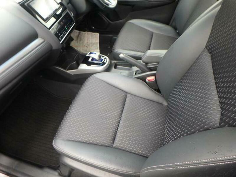 FIT HYBRID