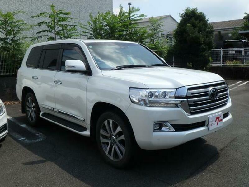 LAND CRUISER