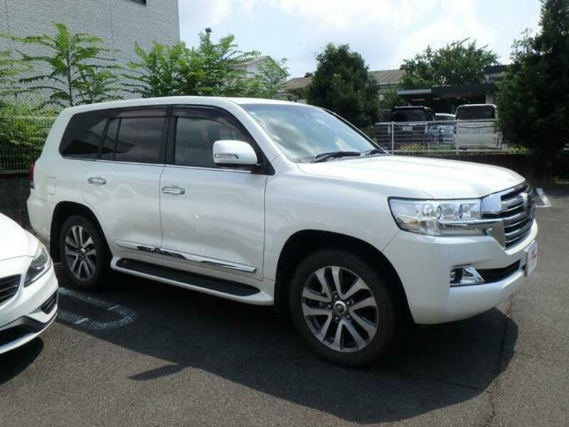 LAND CRUISER