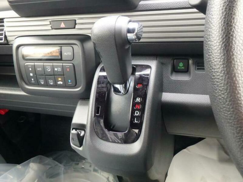 N-VAN