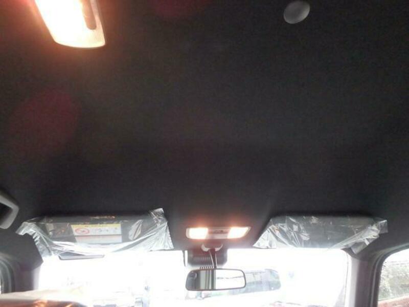N-VAN